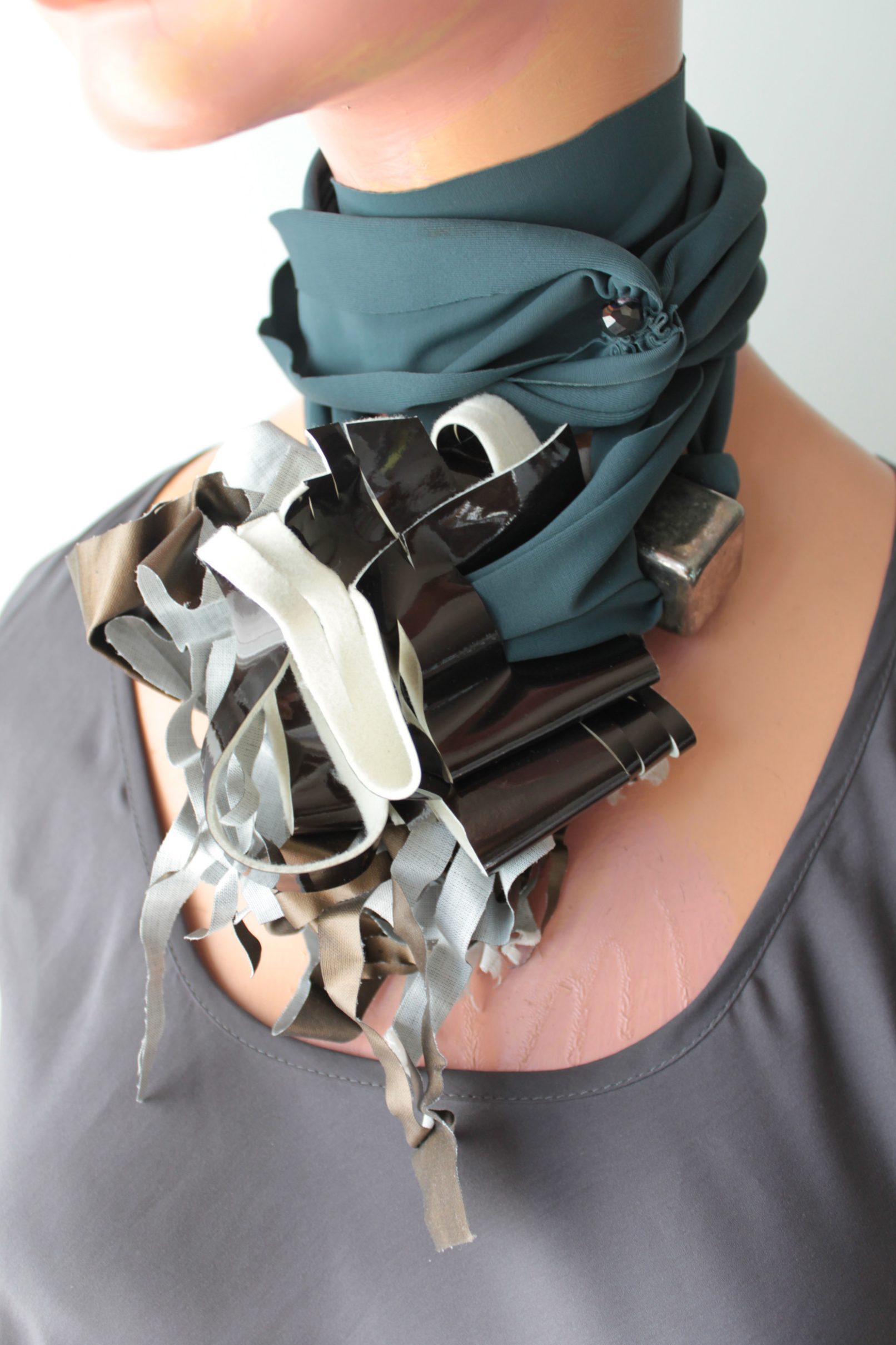 jabot