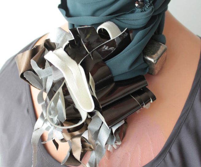 jabot