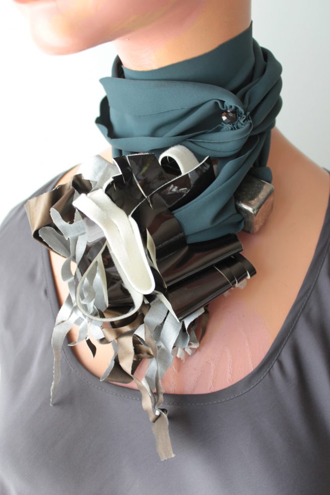 jabot